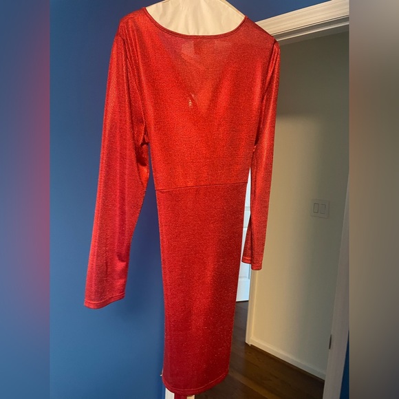 Red dress. - Picture 1 of 2